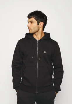 Lacoste Sport Tracksuit Hodded - Trainingspak - Black -Lacoste Sport 0b312d5f1a234af481fbbce6b39c20f7 scaled