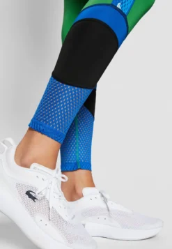 Lacoste Sport High Waist Active - Legging - Tarragon/Kingdom/Black -Lacoste Sport 17fff902dbc8471093c856fac6d59653 scaled