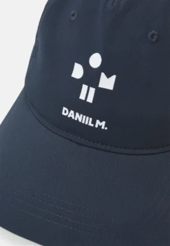 Lacoste Sport Tennis Unisex - Pet - Blue Night -Lacoste Sport 28c509ae71164a8d8f0a6a6652451b63 scaled