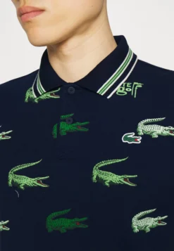 Lacoste Sport Golf All Over Print - Poloshirt - Navy Blue/Flour/Tarragon -Lacoste Sport 2ecb68da97ec4ec680885bf5178af12b scaled