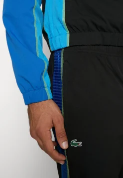 Lacoste Sport Tracksuit Tour - Trainingspak - Black/Kingdom -Lacoste Sport 3e63d0bc74774b5d800e911a0ae17424 scaled