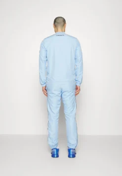 Lacoste Sport Tracksuit Set - Trainingspak - Light Blue -Lacoste Sport 56a64e6c73c045c882339404f8fb3216 scaled