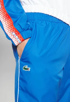 Lacoste Sport Hodded - Trainingspak - White/Kingdom -Lacoste Sport 5d188cf7102541b4a7351ed1d0c7be58 scaled