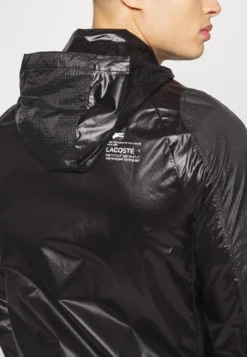 Lacoste Sport Jacket Active - Trainingsvest - Noir 13 Lacoste Sport Jacket Active - Trainingsvest - Noir -Lacoste Sport 5e4be47b7edc4bd7a06f0af52f06b373 scaled