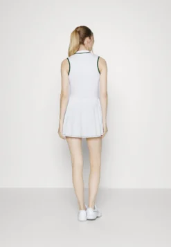 Lacoste Sport Tennis Dress Tour - Jurken - White/Green -Lacoste Sport 5efbd4be530c4fd48abdd1898485348d scaled