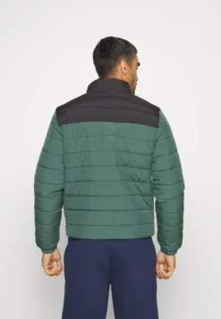 Lacoste Sport Outdoorjas - Noir/Vert -Lacoste Sport 77bbba78d1b74b2291a82605443b0e5e scaled