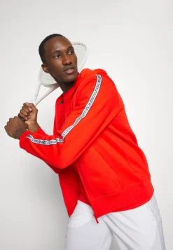 Lacoste Sport Tapered - Sweater Met Rits - Rouge -Lacoste Sport 8a1fb4c4670041e9a8bd960dfc401704 scaled