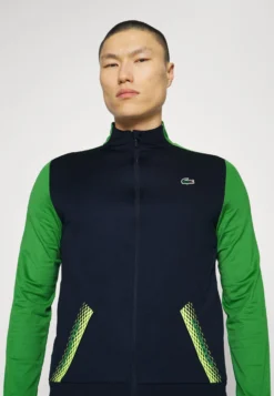 Lacoste Sport Tennis Jacket Tapered - Trainingsvest - Bleu Marine/Vert -Lacoste Sport 92fe20a4858845cd8901991db389886a scaled