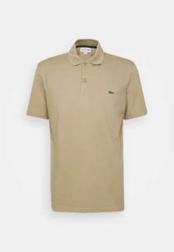 Lacoste Sport Classic Kurzarm - Poloshirt - Beige -Lacoste Sport 9c6fc63fe4384c718ea101094bc822d9 scaled