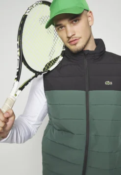 Lacoste Sport Bodywarmer - Noir/Vert -Lacoste Sport a0ed389eb6fa49fabc2f2ce8bf2fec81 scaled