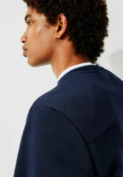 Lacoste Sport Sweater - Bleu Marine / Bleu Marine 9 Lacoste Sport Sweater - Bleu Marine / Bleu Marine -Lacoste Sport a2c1cb91f3cb49c19df94f945ece20b5 scaled