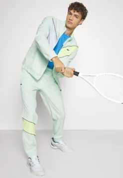 Lacoste Sport Tracksuit Tour - Trainingspak - Arielle Green/White/Limeira/Navy Blue -Lacoste Sport c84f4946e77c4ec3ac3797d90b22b270 scaled