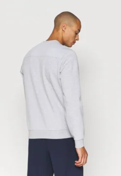 Lacoste Sport Sweater - Silver Chine/Elephant Grey -Lacoste Sport d403a9daf1fd4baea338a5a2652a6e74 scaled