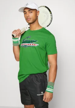 Lacoste Sport Logo Croc - T-Shirt Print - Vert -Lacoste Sport dc6f00155d384e499c331549f7f622f7 scaled