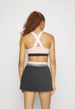 Lacoste Sport Bra Active - Sport-Bh Met Light Support - Waterlily/Black-Flour -Lacoste Sport f1b20d4f37af4b1491e7fa7157a4f007 scaled