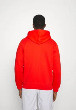 Lacoste Sport Tapered - Sweater Met Rits - Rouge -Lacoste Sport fb7b7e4a5bff4e6b9faac85a6d51c648 scaled