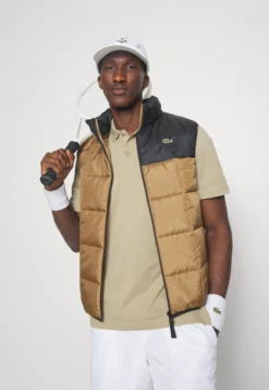 Lacoste Sport Puffer Gilet - Bodywarmer - Cookie/Black -Lacoste Sport fc045a3052d94e96813e645dba0ce3f7 scaled