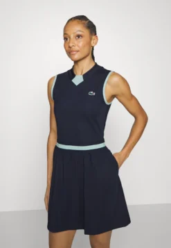 Lacoste Sport Golf Dress - Jurken - Bleu Marine Vert Clair -Lacoste Sport fe24b4d66118495a90a58728498bd195 scaled